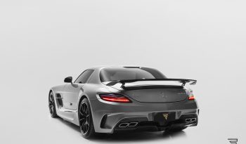Mercedes-AMG SLS Black Series completo