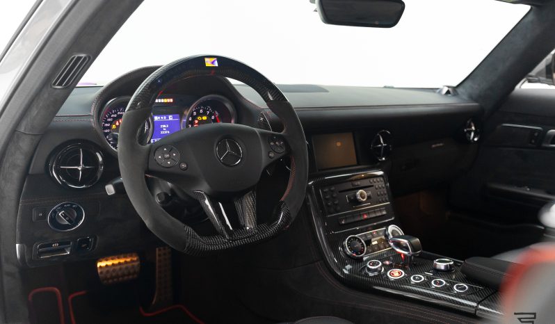 Mercedes-AMG SLS Black Series completo