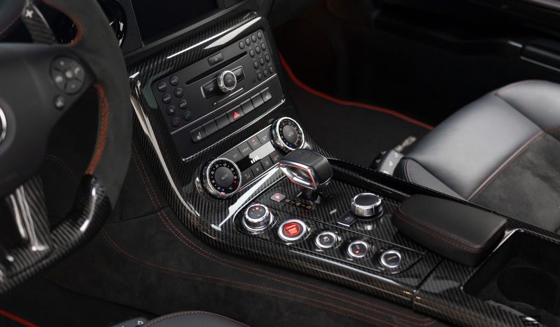 Mercedes-AMG SLS Black Series completo