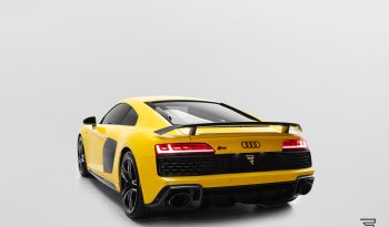 Audi R8 Performance completo