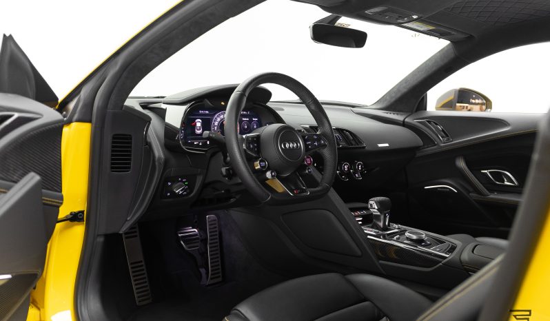 Audi R8 Performance completo