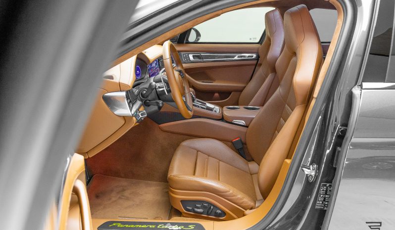 Porsche Panamera Turbo S E-Hybrid completo