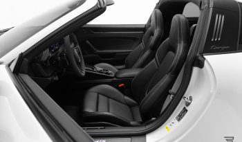 Porsche 911 Targa 4 GTS completo