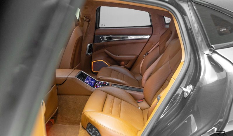 Porsche Panamera Turbo S E-Hybrid completo