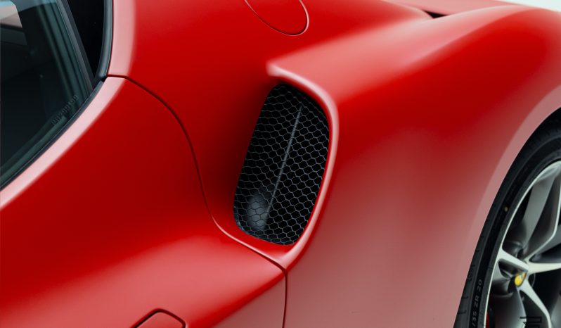 Ferrari 296 GTB completo