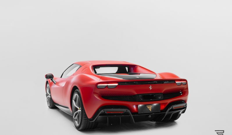Ferrari 296 GTB completo