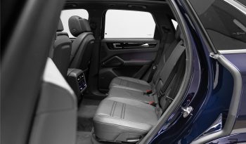 Porsche Cayenne E-Hybrid completo