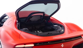 Ferrari 296 GTB completo