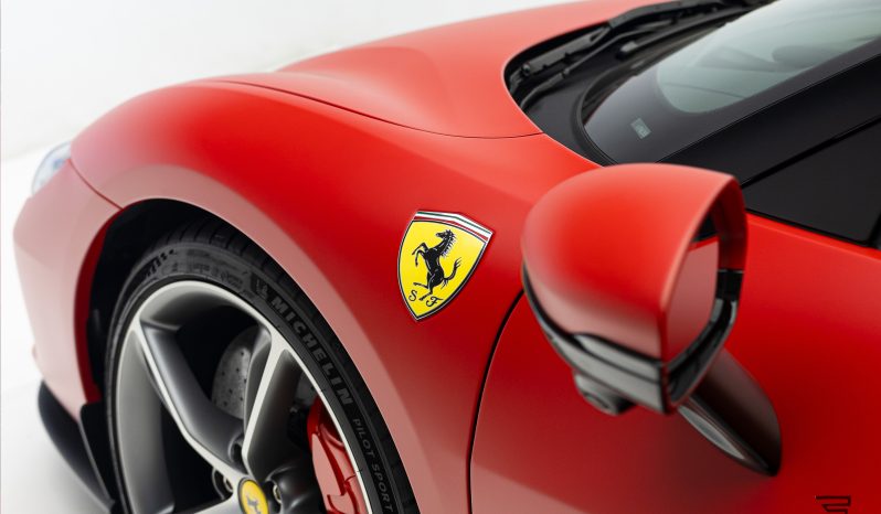 Ferrari 296 GTB completo