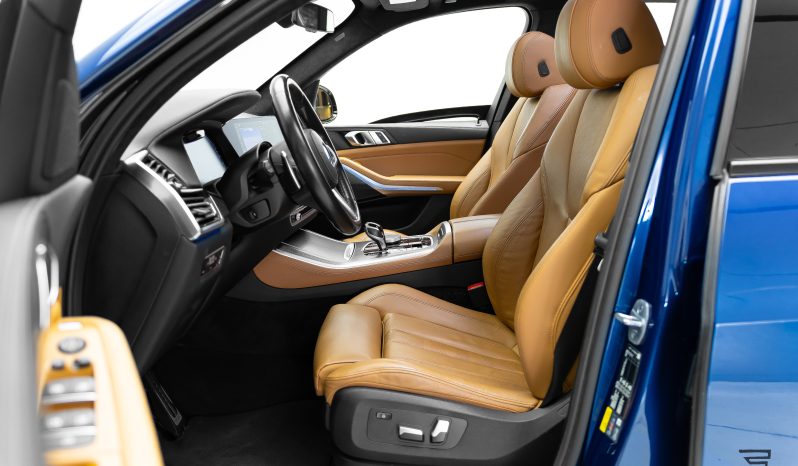 BMW X5 45e M Sport completo