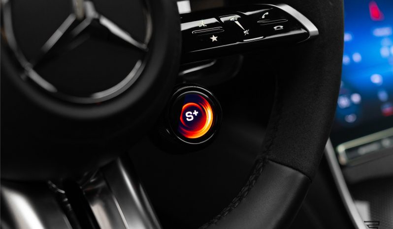Mercedes-AMG S63 E-Performance completo