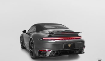 Porsche 911 Turbo S Cabriolet completo