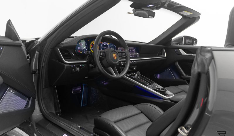 Porsche 911 Turbo S Cabriolet completo