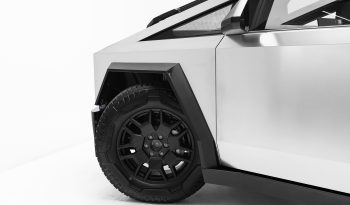 Tesla Cybertruck completo