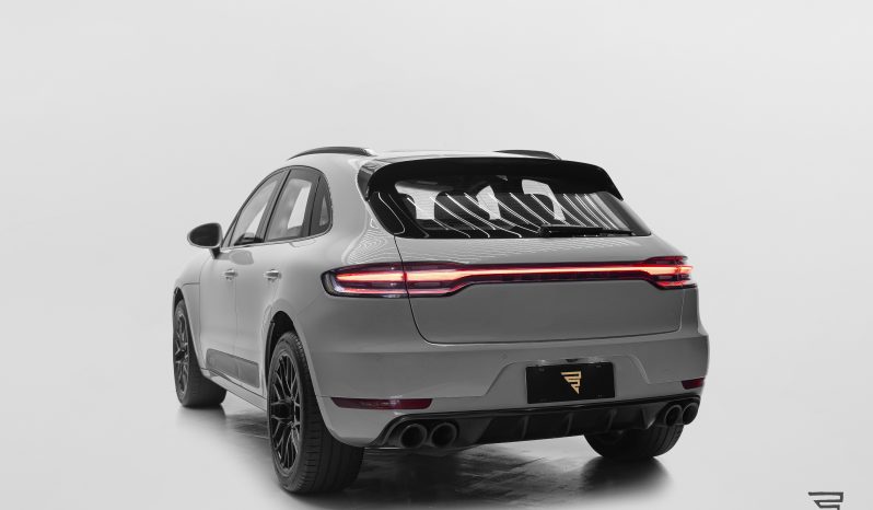 Porsche Macan GTS completo
