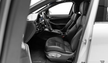 Porsche Macan GTS completo