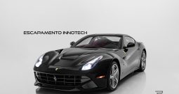F12 Berlinetta Preta Dianteira 2 copiar