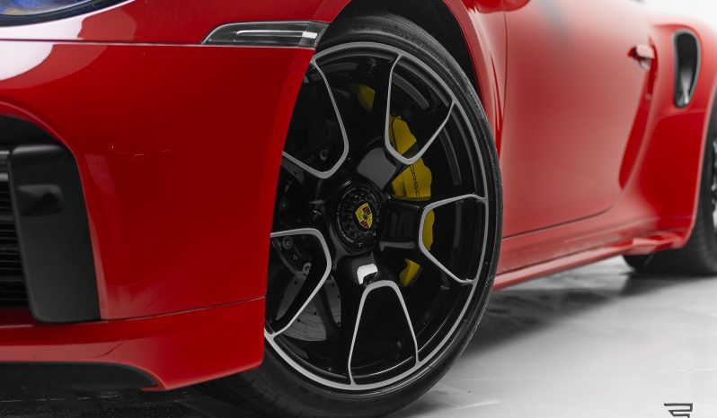 Porsche 911 Turbo S completo
