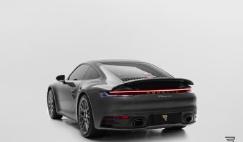 Porsche 911 Carrera completo