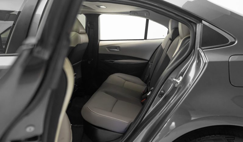 Toyota Corolla Altis Premium E-Hybrid completo