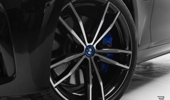 BMW 330e M Sport completo