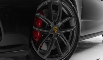 Porsche Panamera Turbo Sport Turismo completo