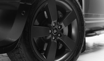 Land Rover Defender 110 SE X-Dynamic completo