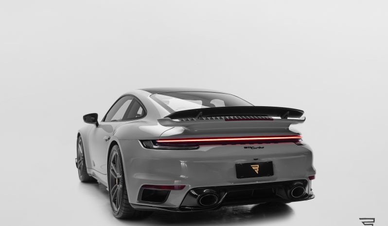 Porsche 911 Turbo completo