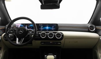 Mercedes Benz CLA 250 completo