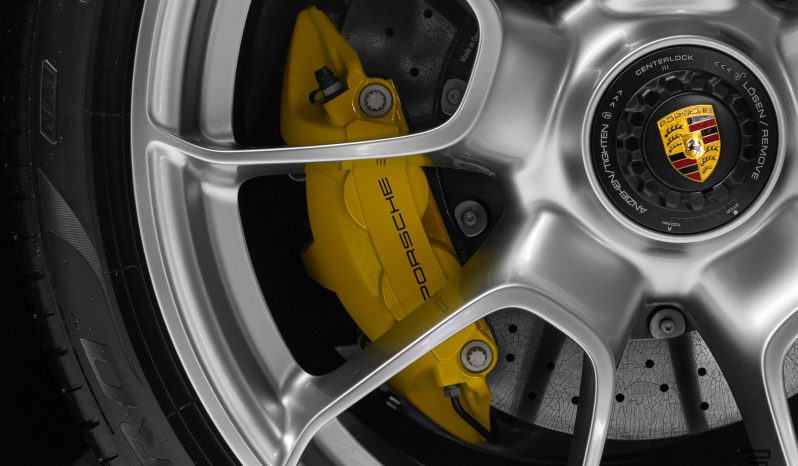 Porsche 911 Turbo S completo