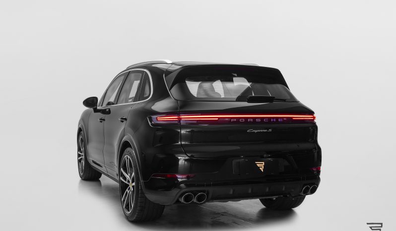 Porsche Cayenne S completo