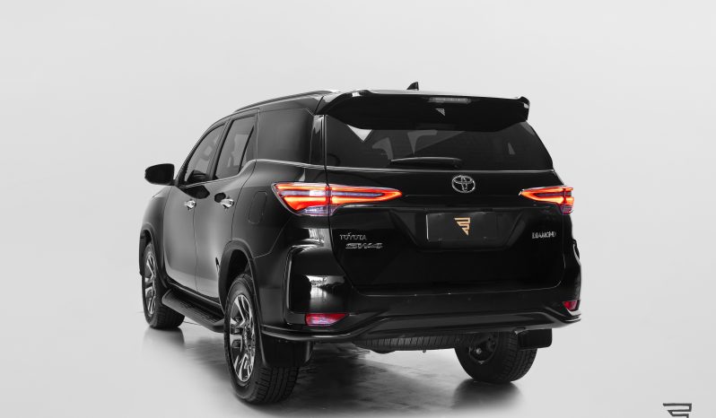 Toyota Hilux SW4 Diamond completo