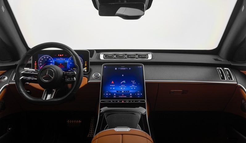 Mercedes Benz S580e completo
