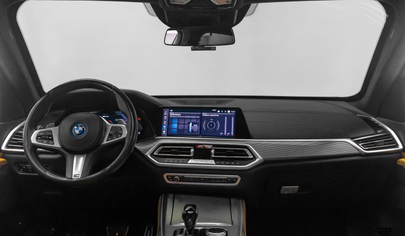 BMW X5 45e M Sport completo