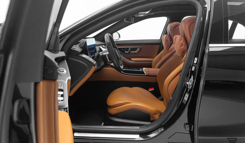 Mercedes Benz S580e completo