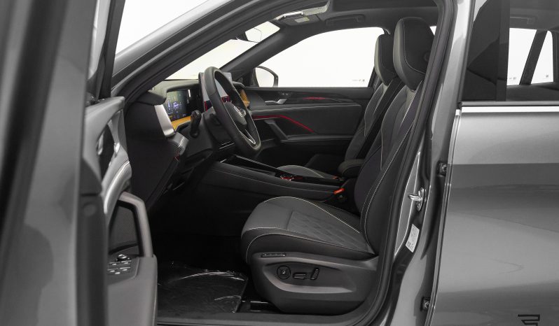 Volkswagen Tiguan R-Line completo