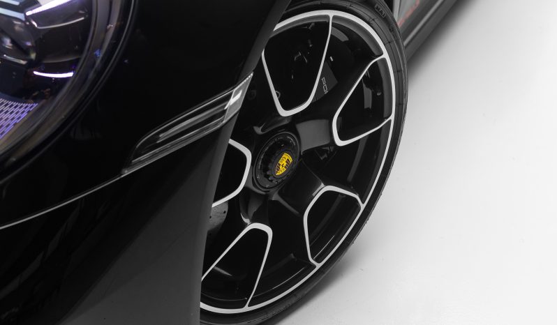 Porsche 911 Turbo S Cabriolet completo