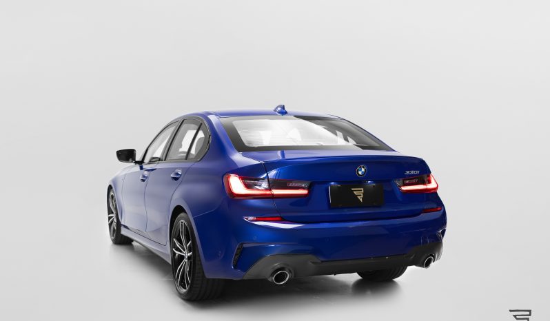 BMW 330i M Sport completo