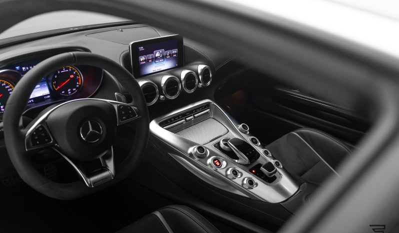 Mercedes-AMG GT-S completo